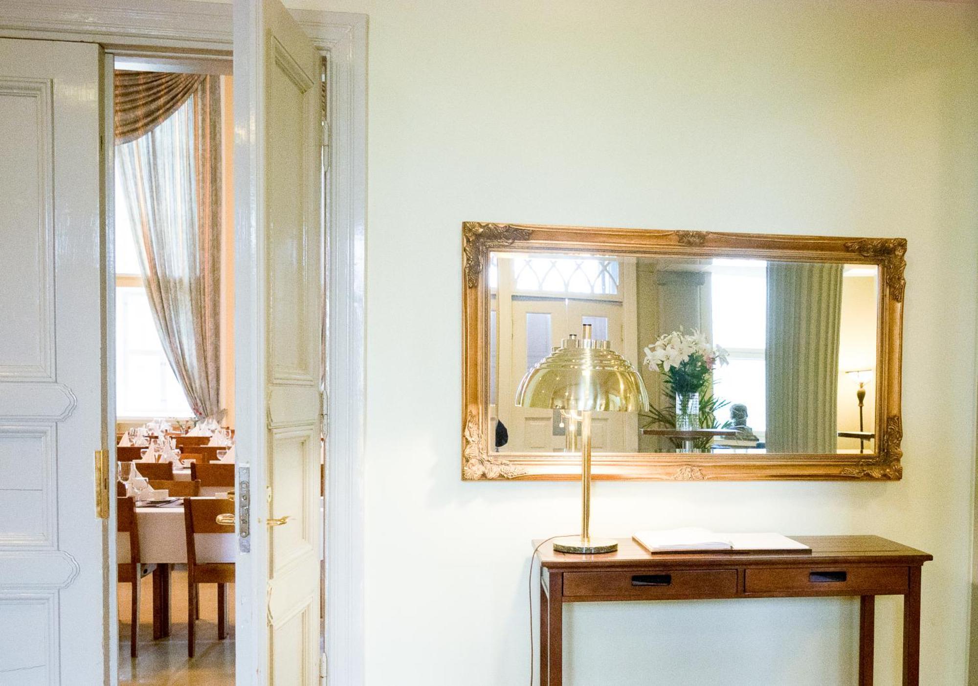 Hotelli-Ravintola Maentaen Klubi Mänttä Extérieur photo